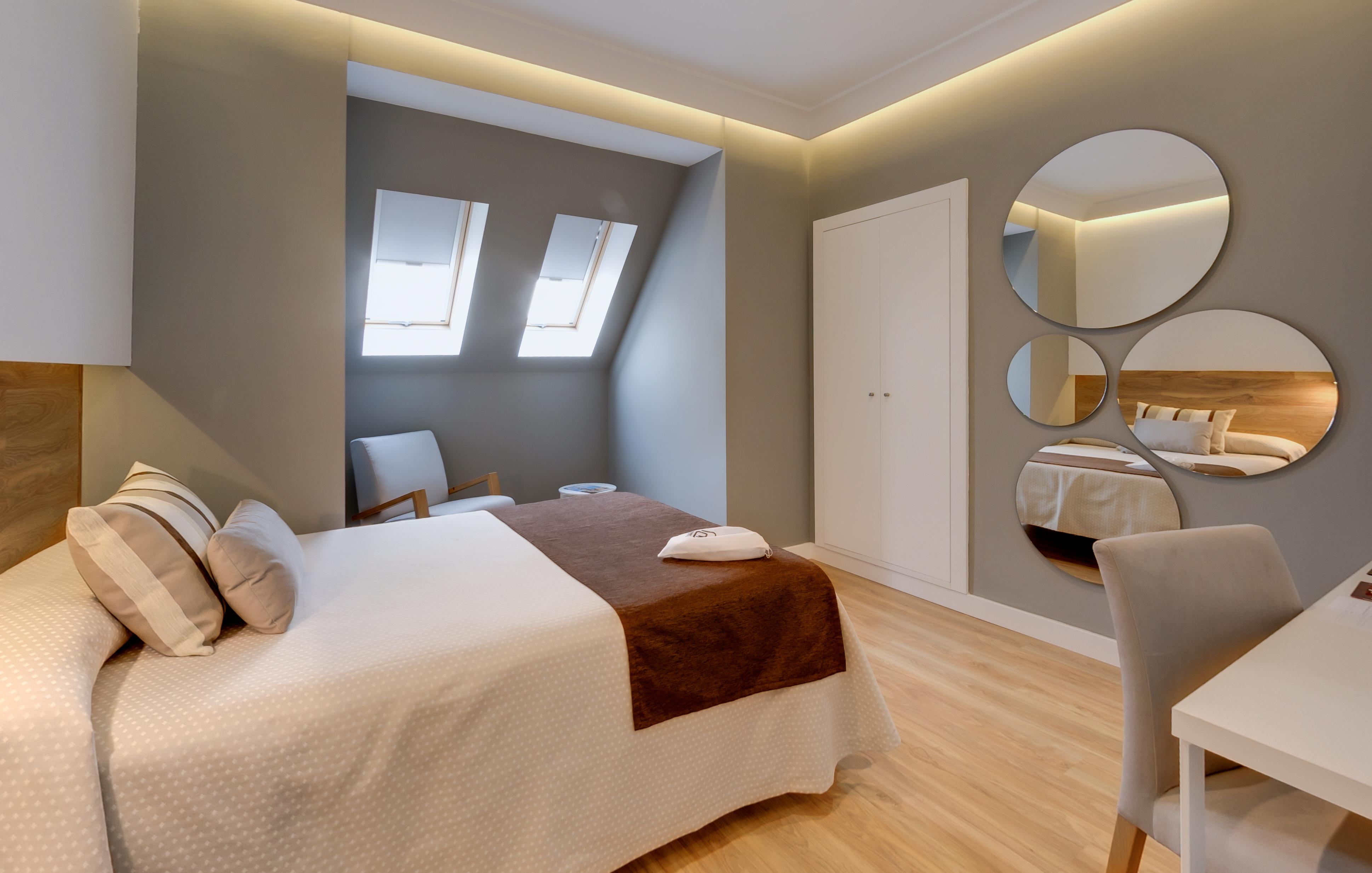 Monte Carmelo Hotel Севиля Екстериор снимка