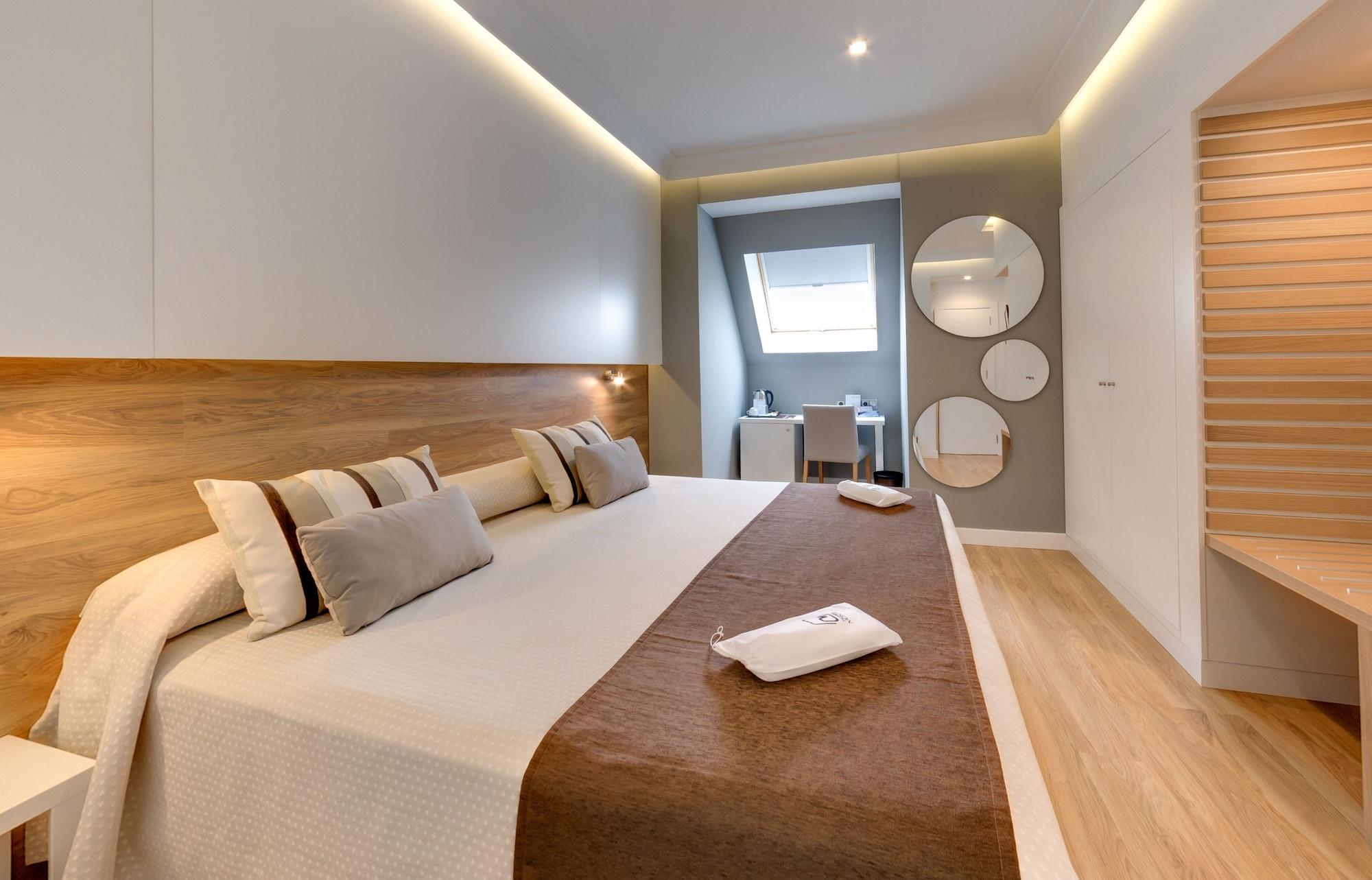 Monte Carmelo Hotel Севиля Екстериор снимка